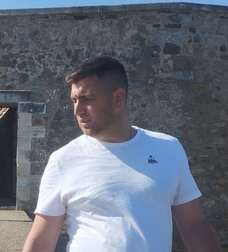 Profil de Juliano, 33 ans, Échangiste à Pétange