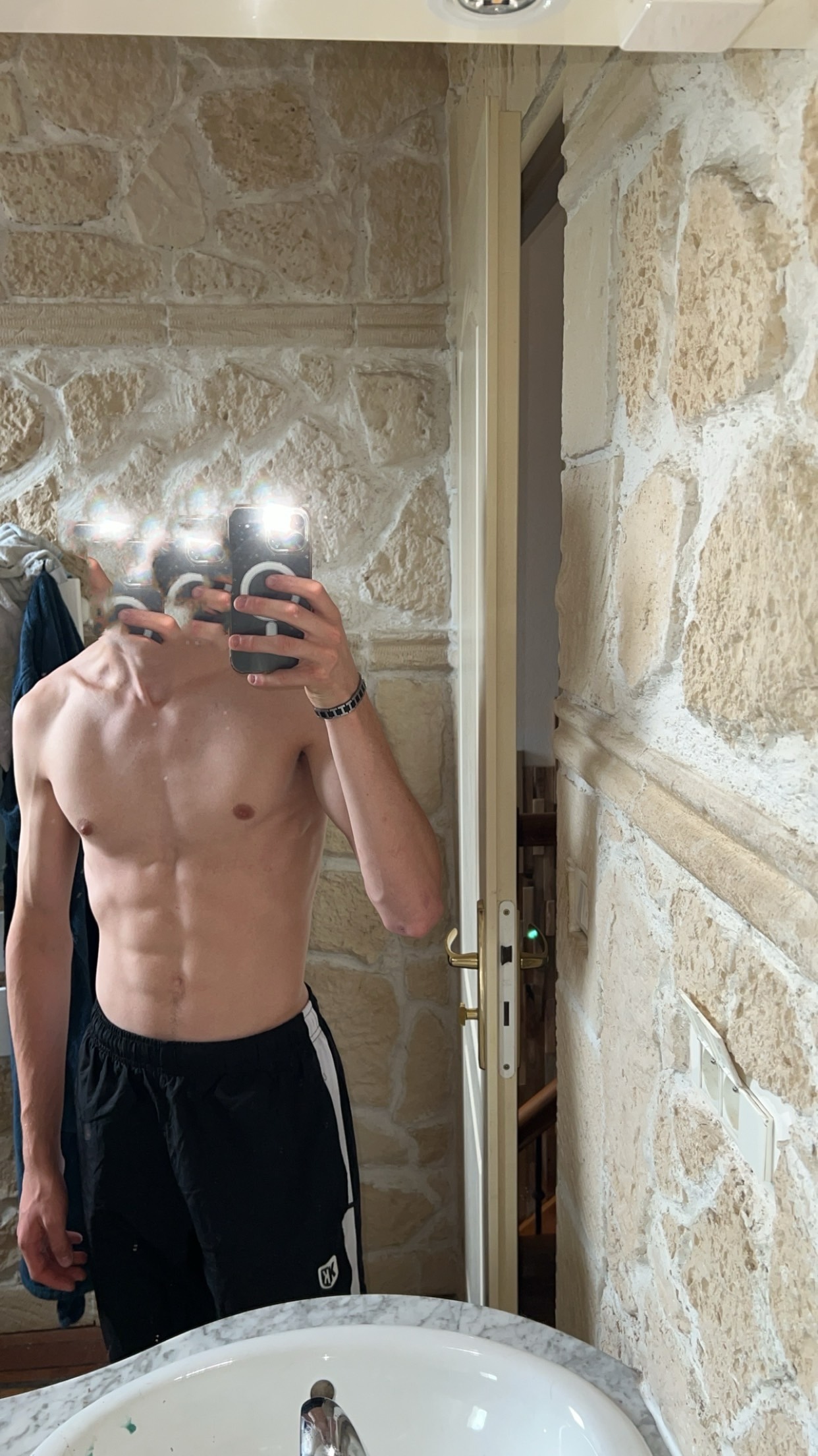 Profil de Fadhel, 19 ans, Échangiste à Saeul