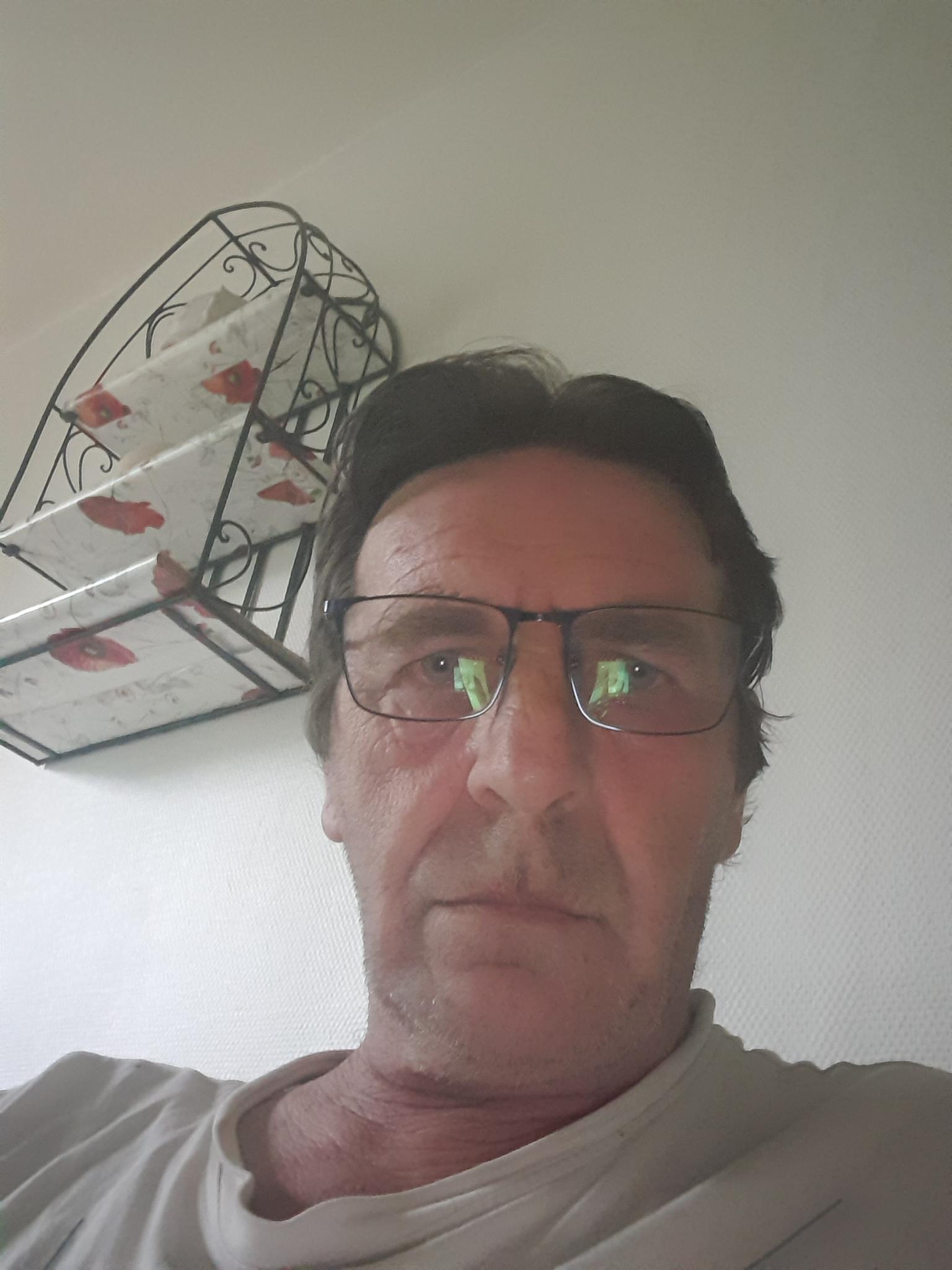 Profil de Othniel, 55 ans, Échangiste à Weilerbach