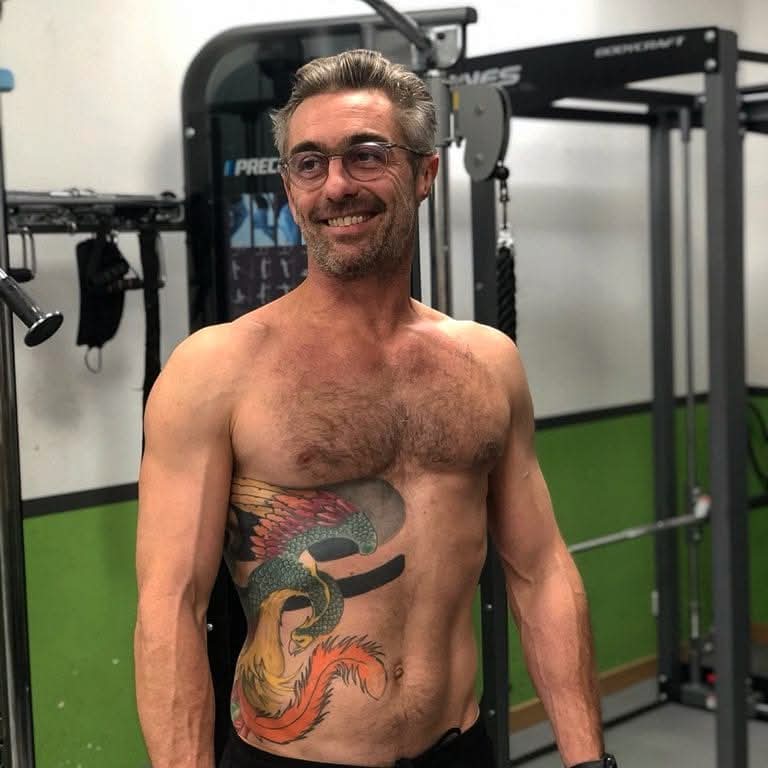 Profil de Houssein, 45 ans, Échangiste à Schoos