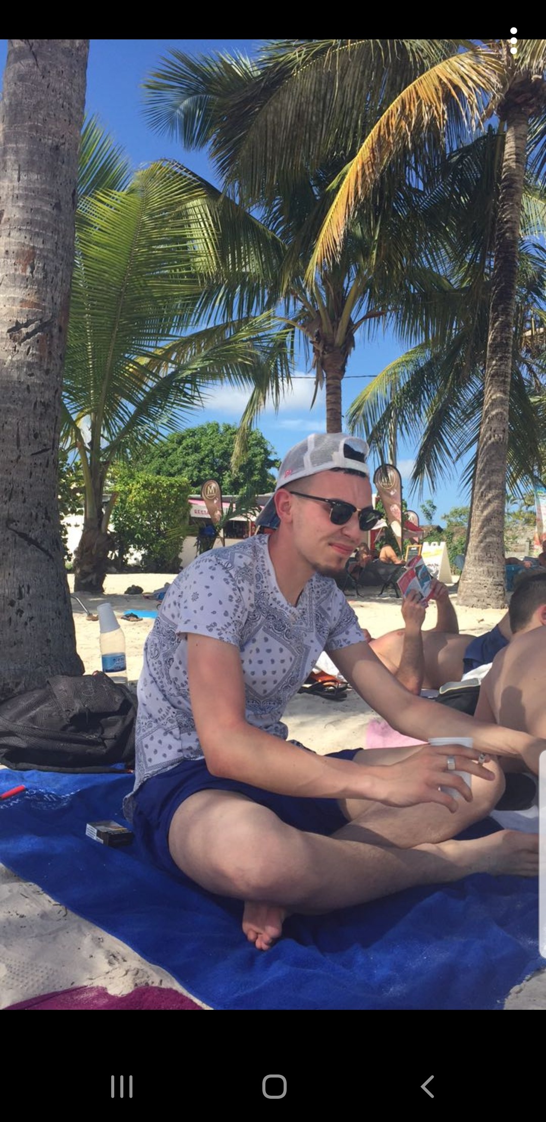 Profil de Steeve, 31 ans, Échangiste à Flebour