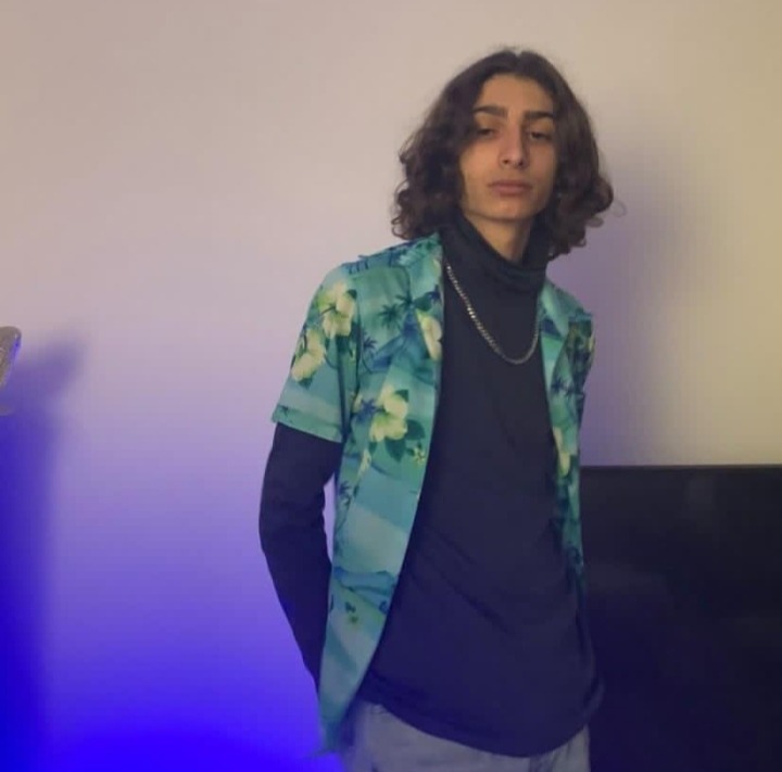 Profil de Eliav, 22 ans, Échangiste à Derenbach