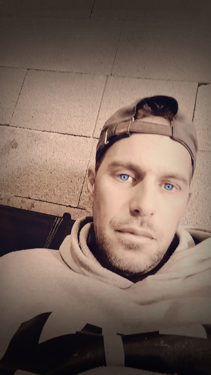 Profil de Charles-marie, 45 ans, Échangiste à Hemstal