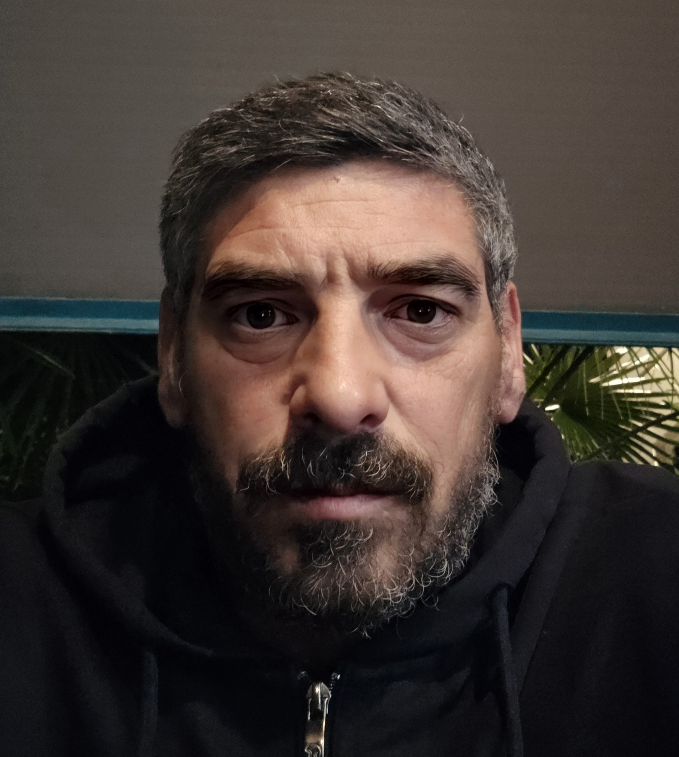 Profil de Yussuf, 45 ans, Échangiste à Uebersyren